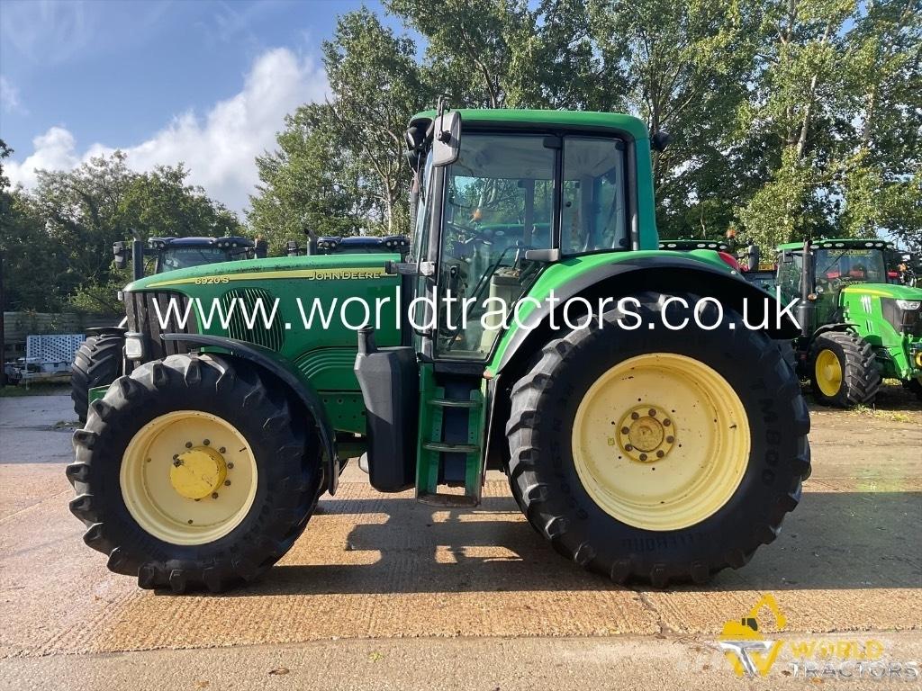 John Deere 6920 S Traktoren