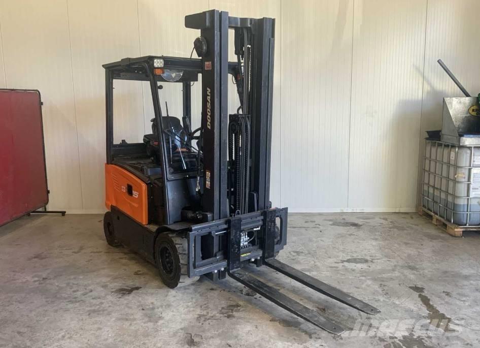 Doosan B 25 X-7 Elektro Stapler