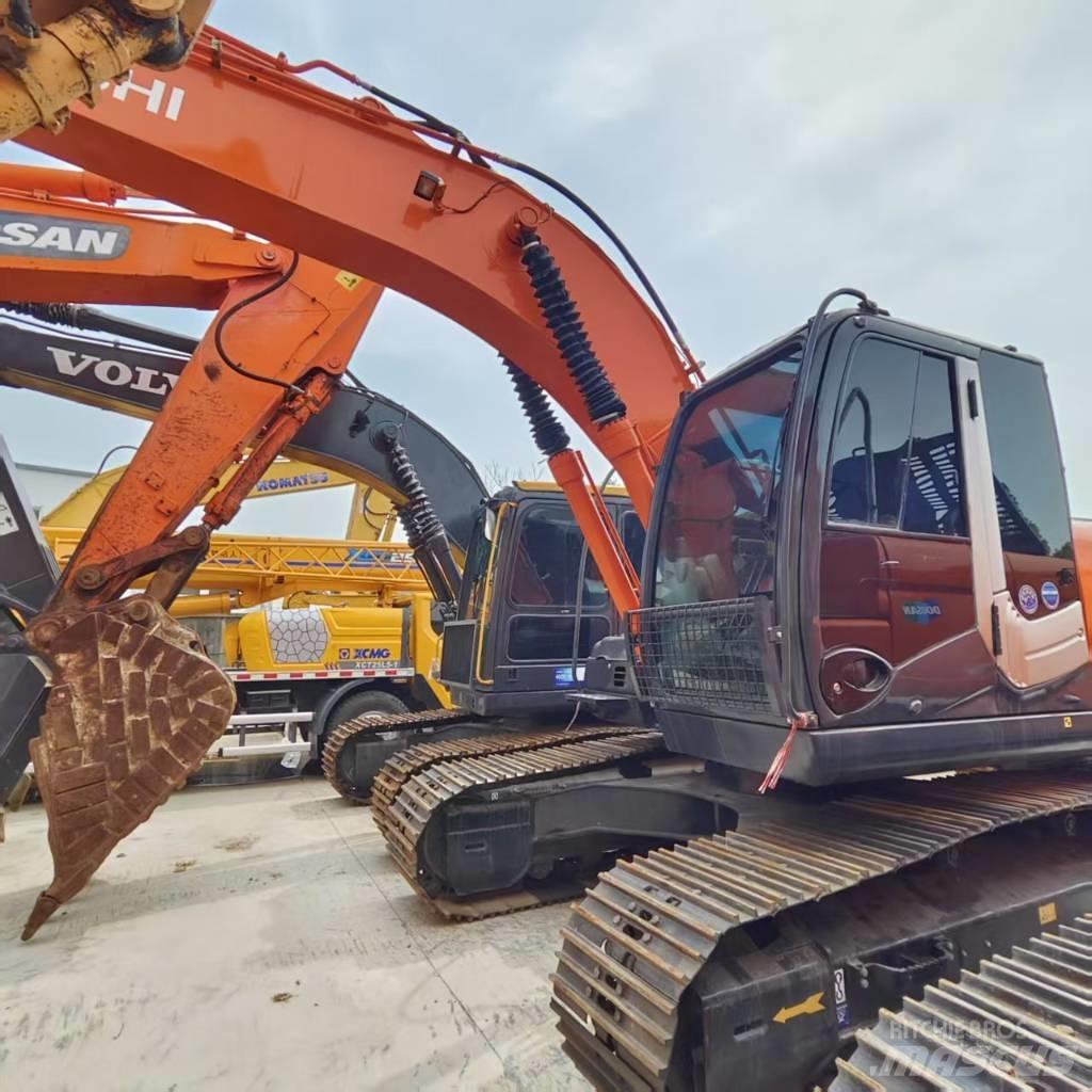 Hitachi ZX 210 Raupenbagger