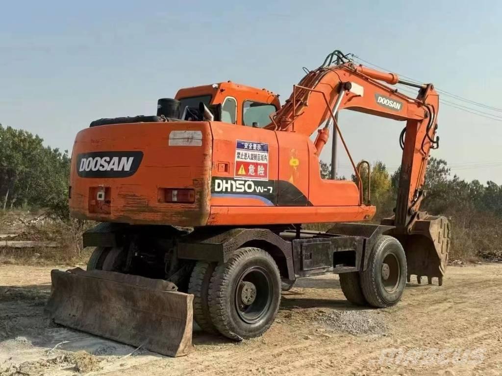 Doosan DH150W Mobilbagger