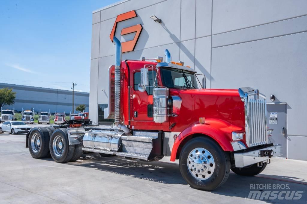 Kenworth W 900 Sattelzugmaschinen