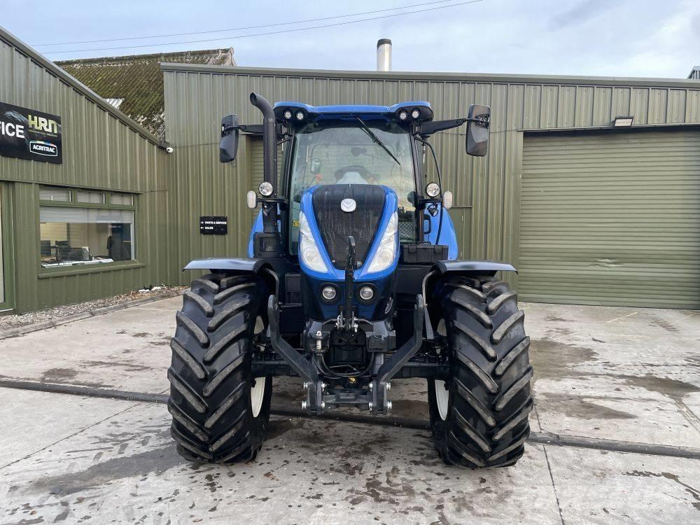 New Holland T 7.210 Traktoren