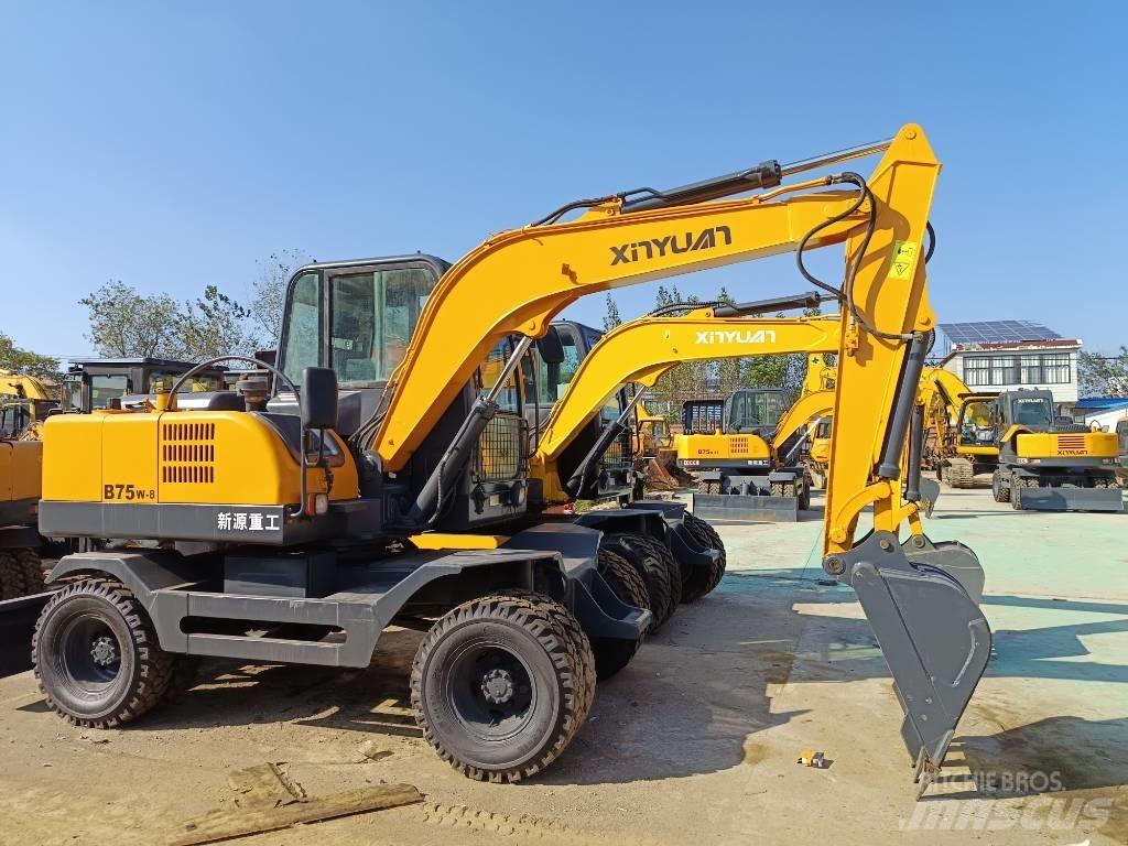 Xinyuan XYB75W-9 Raupenbagger