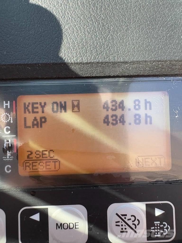 Toyota 8 FDF 25 Diesel Stapler