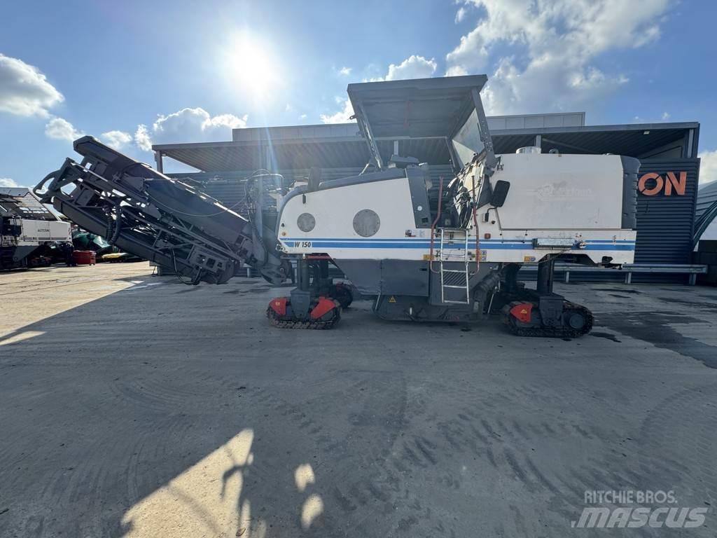Wirtgen W 150 Asphaltfräsen