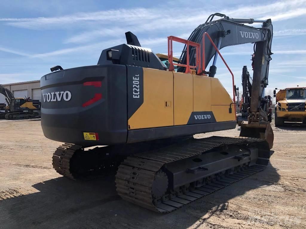 Volvo EC220EL Midibagger  7t - 12t