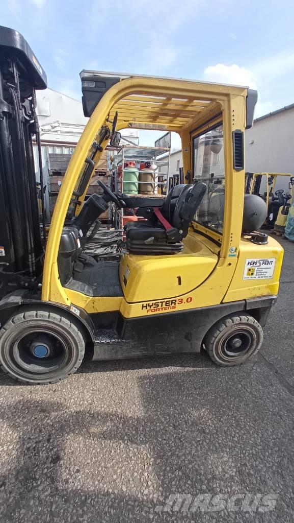 Hyster H 3.00 FT Gas Stapler