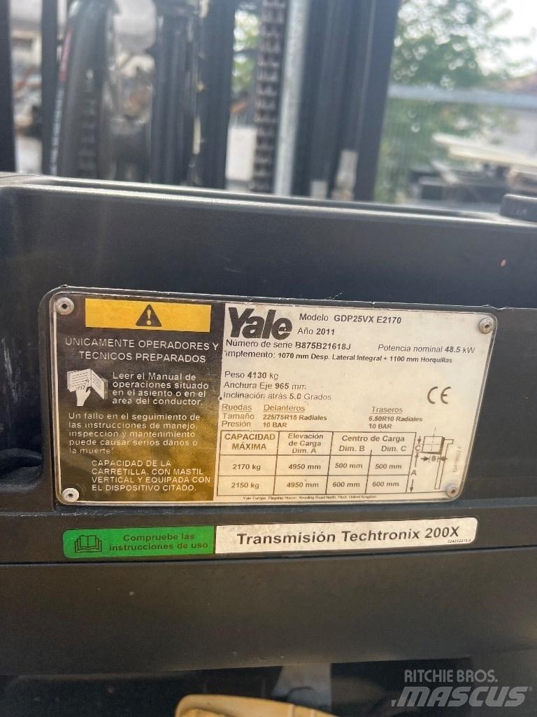 Yale 2500D Diesel Stapler