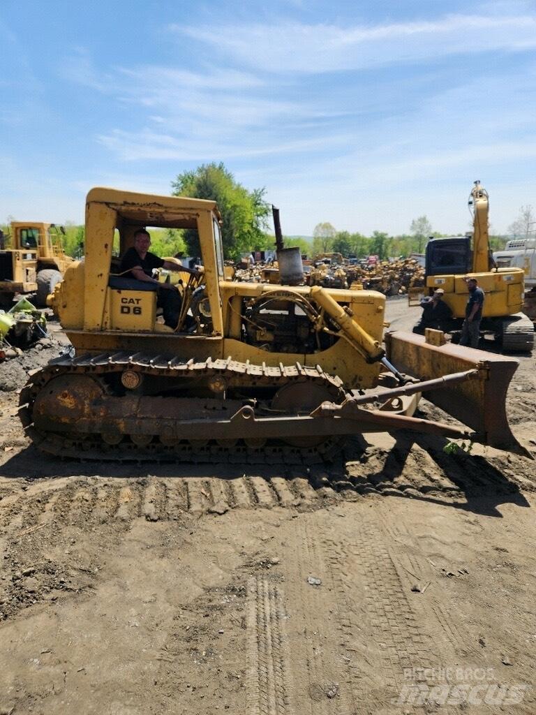CAT D 6 Bulldozer