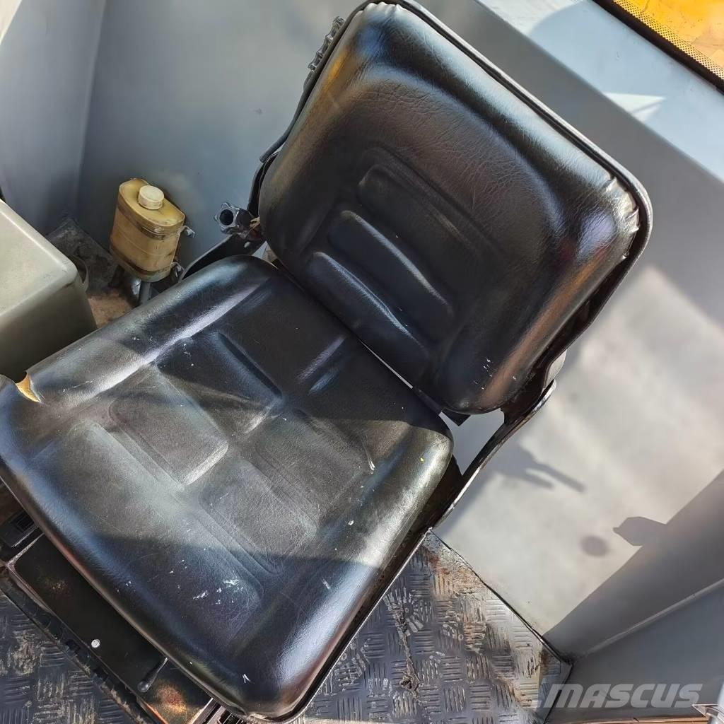 XCMG XS 223 J Walzenzüge