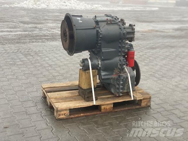 Hitachi ZF 4WG-210 Getriebe