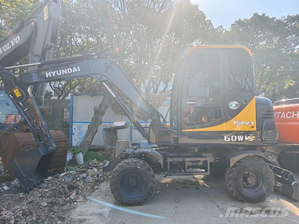 Hyundai 60 W VS Minibagger < 7t