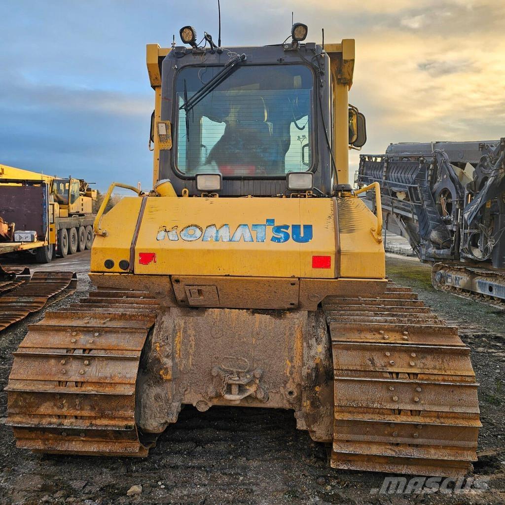 Komatsu D61PX-15F0 Bulldozer