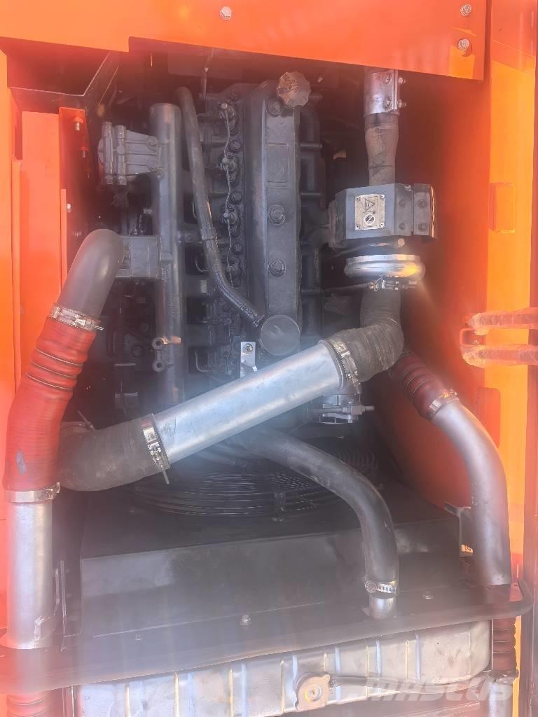 Doosan DX225 Raupenbagger