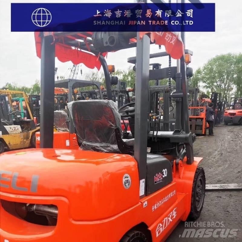 Heli H2000 30 Diesel Stapler
