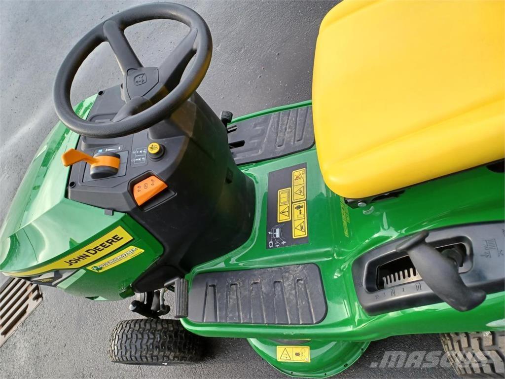 John Deere X147R Grünflächenmäher