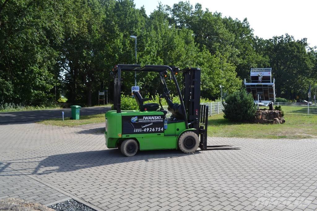 Hyundai 32 B-7 Elektro Stapler