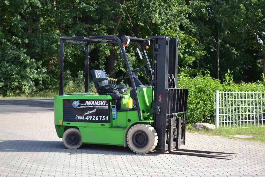 Hyundai 32 B-7 Elektro Stapler