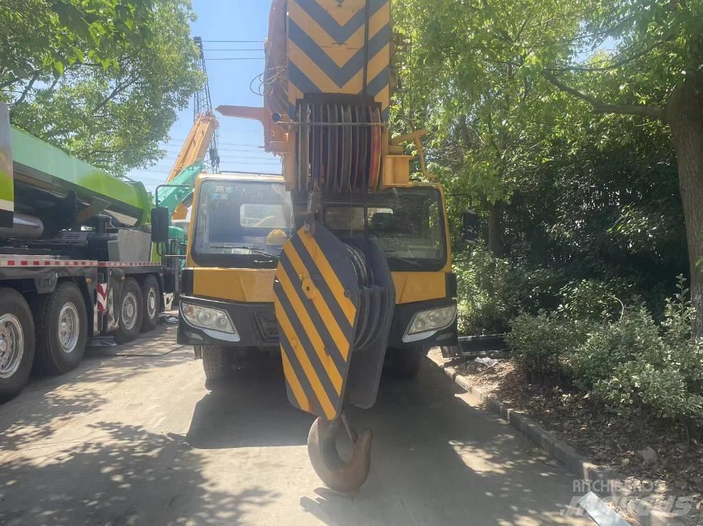 XCMG QY 130 K All-Terrain-Krane