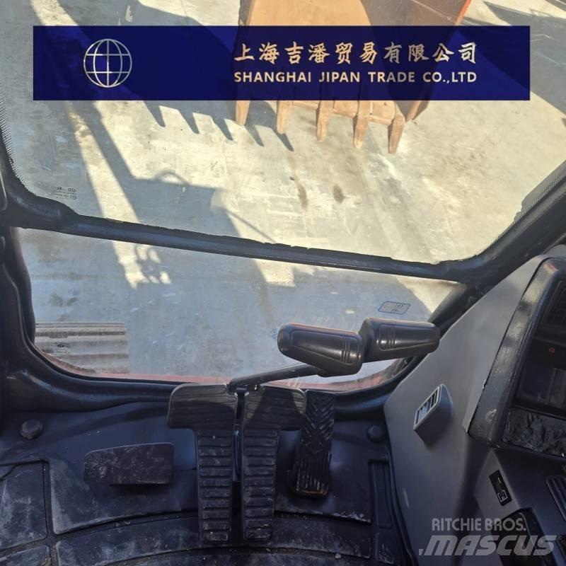 Doosan DX 225 Raupenbagger