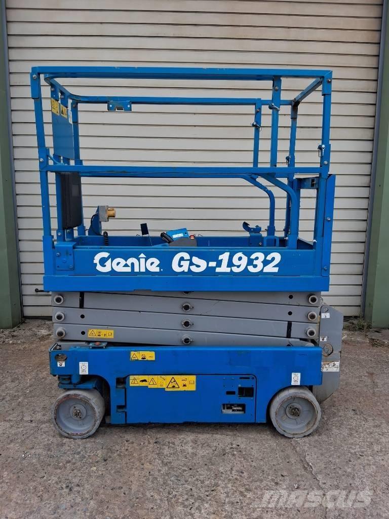 Genie GS 1932 Scheren-Arbeitsbühnen