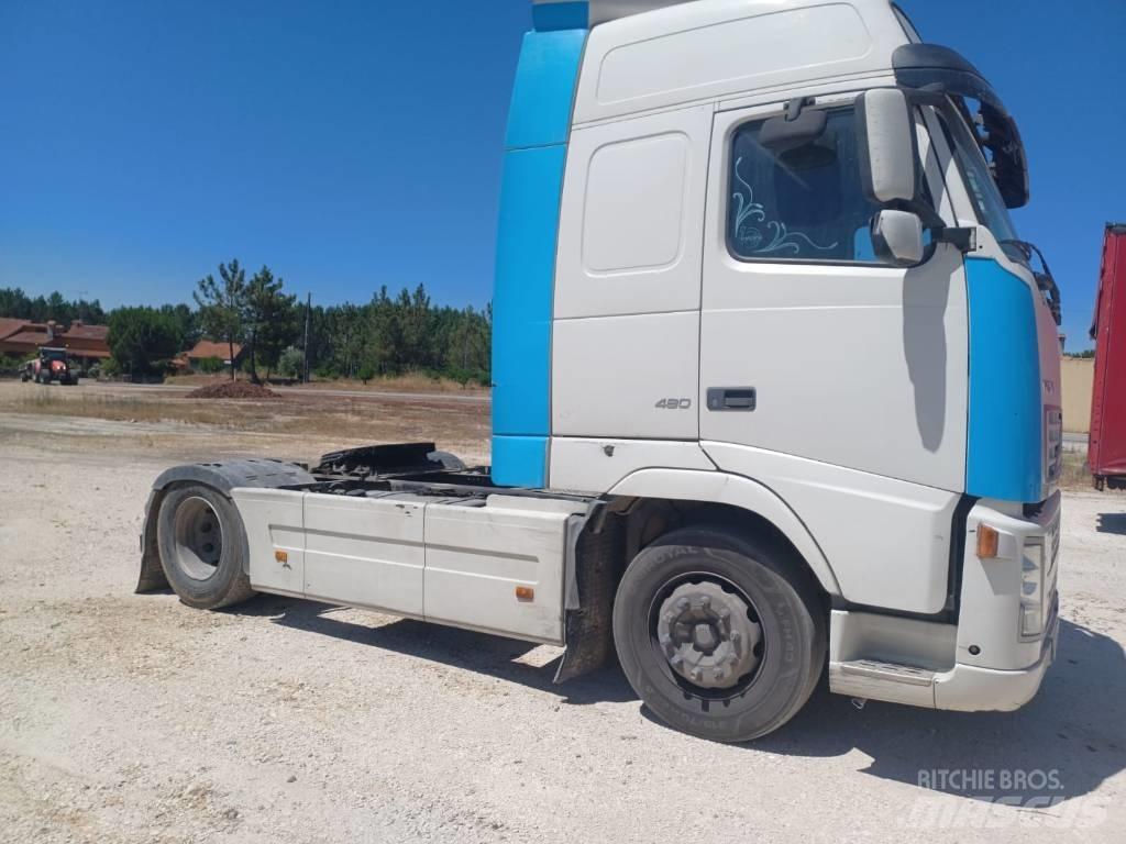 Volvo 480 Sattelzugmaschinen