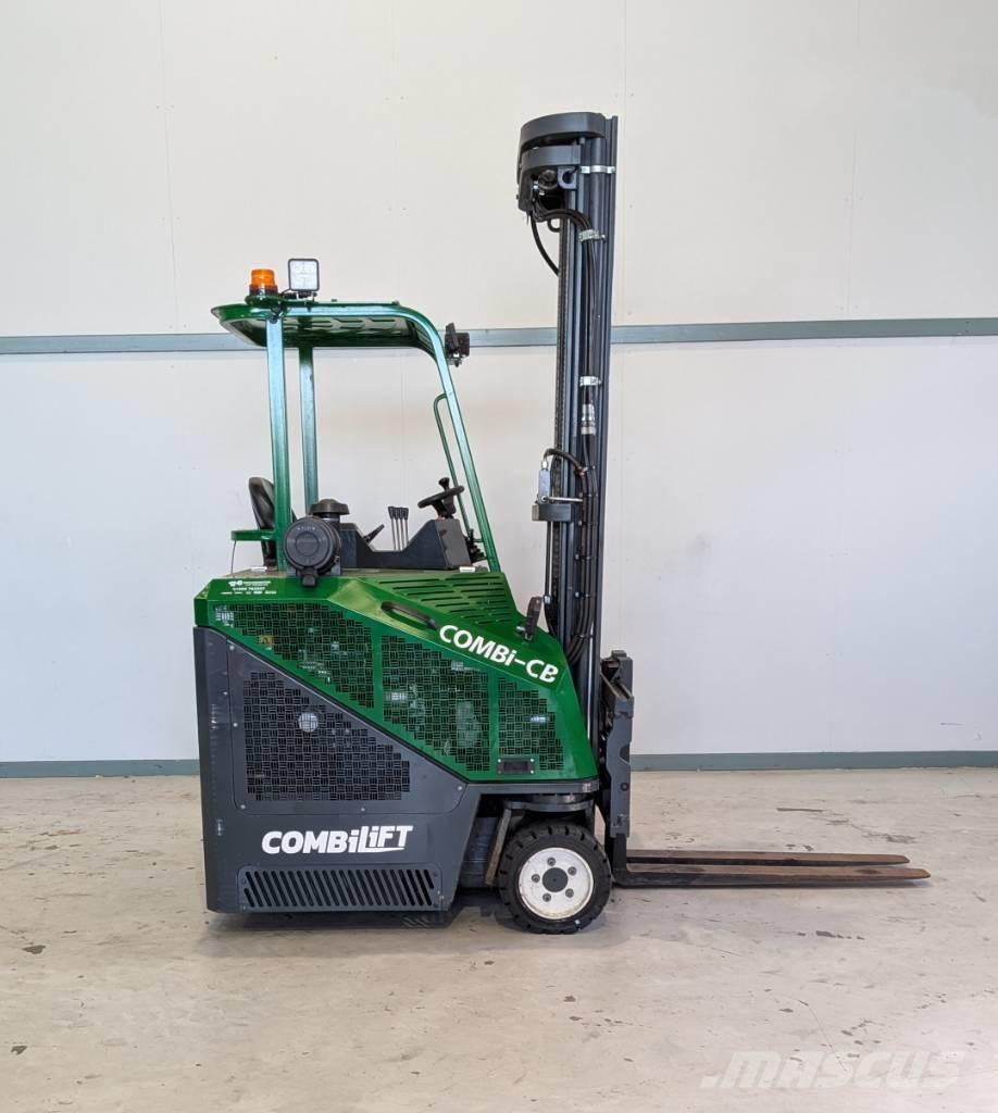 Combilift CB 3000 Vierwegestapler