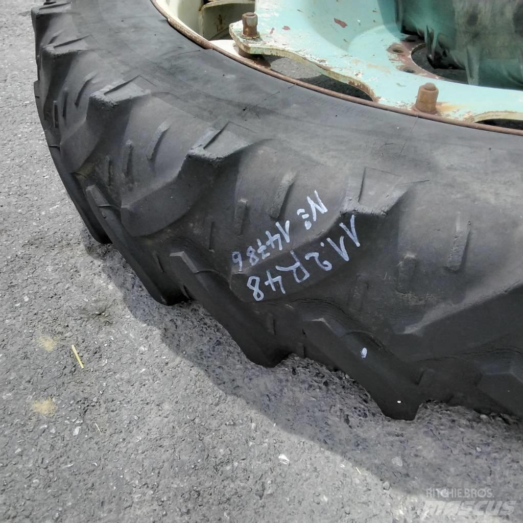 Kleber 11.2R48 Reifen