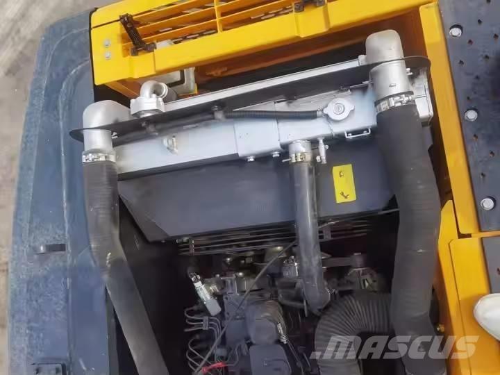 Hyundai 220LC-9S Raupenbagger