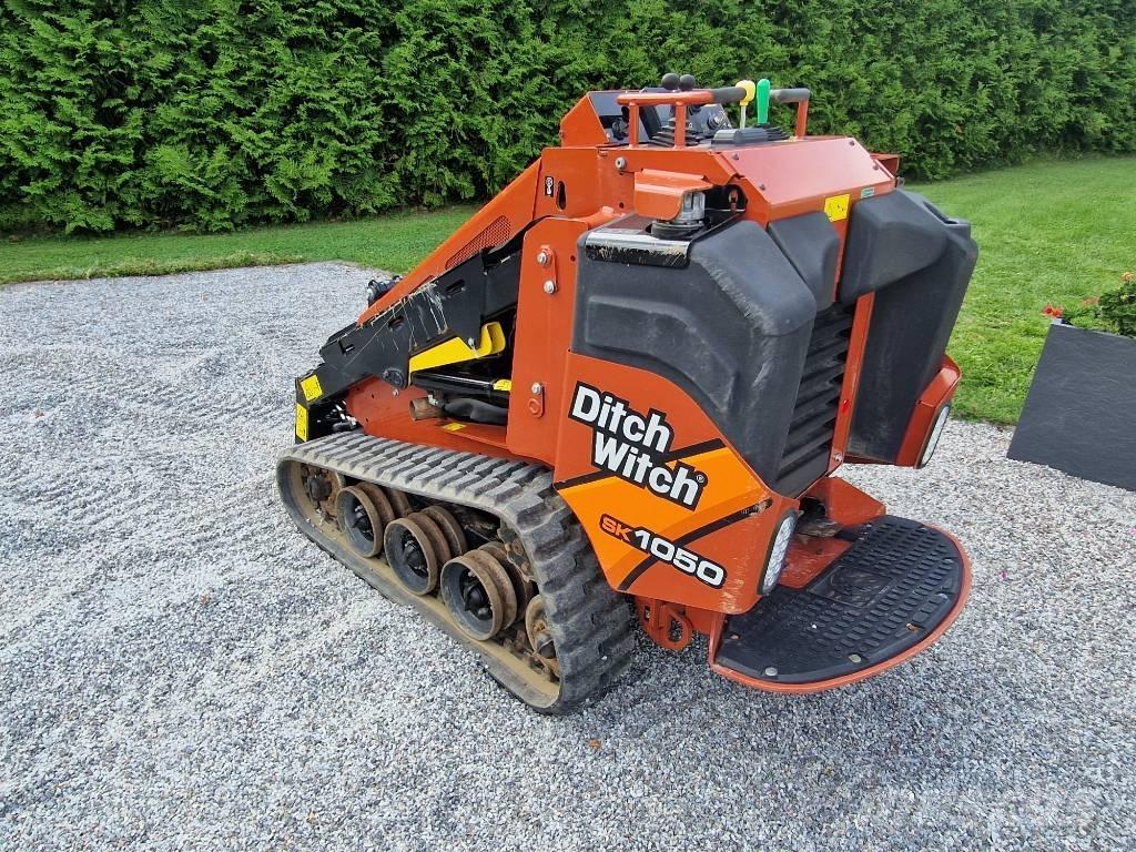 Ditch Witch SK 1050 Teleskoplader für Landwirtschaft
