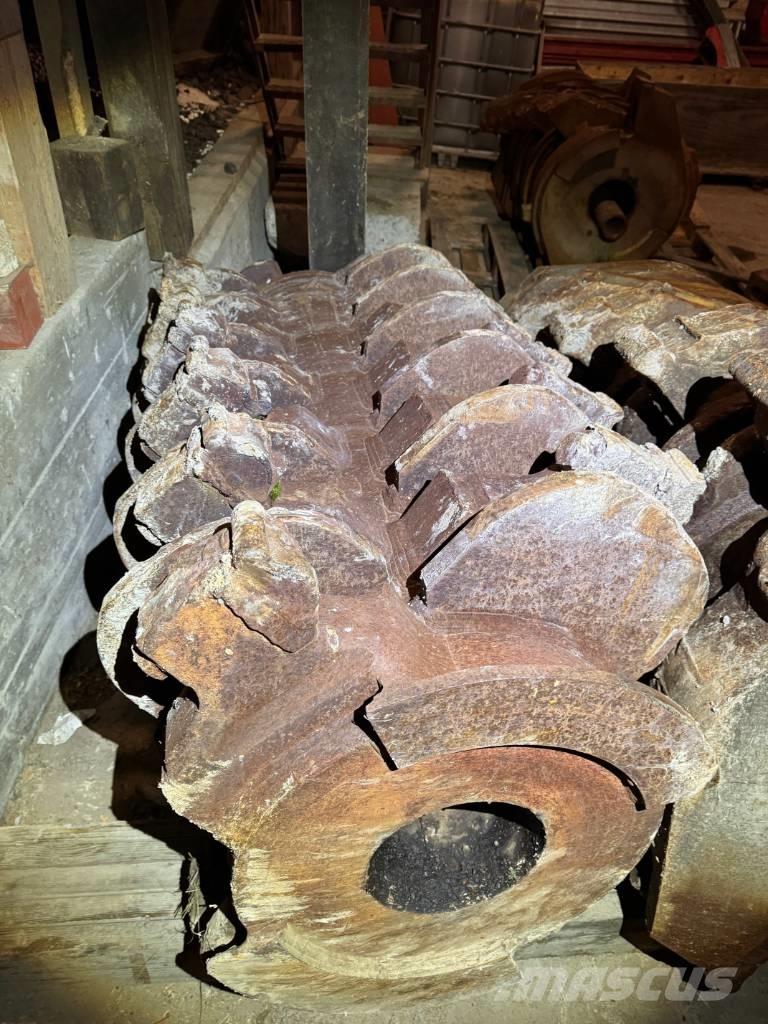 CBI 6400 forged drum Holzhäcksler