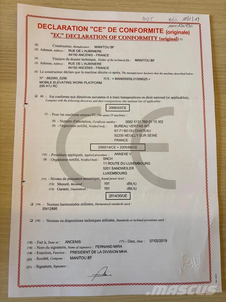 Manitou 200 ATJ Gelenkteleskoparbeitsbühnen
