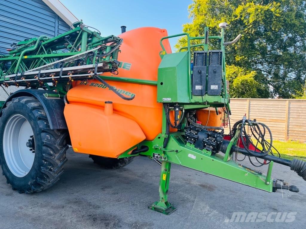 Amazone UX 5200 Anhängespritzen
