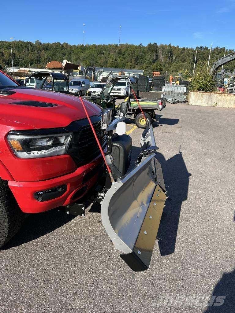 Hilltip Vikplog Schneeschilde und -pflüge