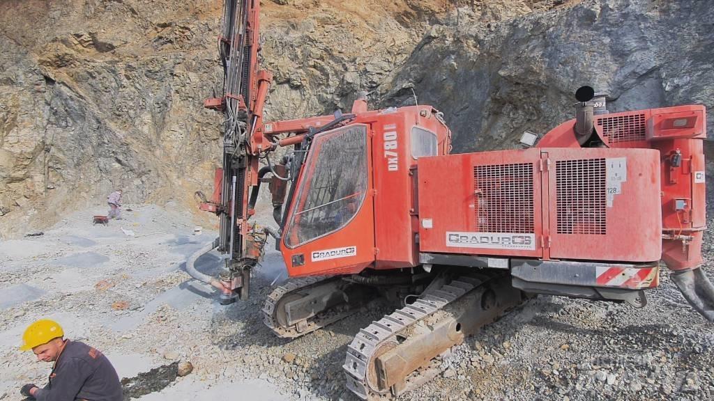 Sandvik DX 780 Oberflächenbohrgeräte