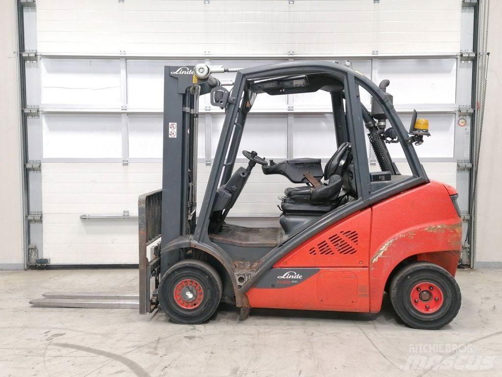 Linde H25D-02 Diesel Stapler