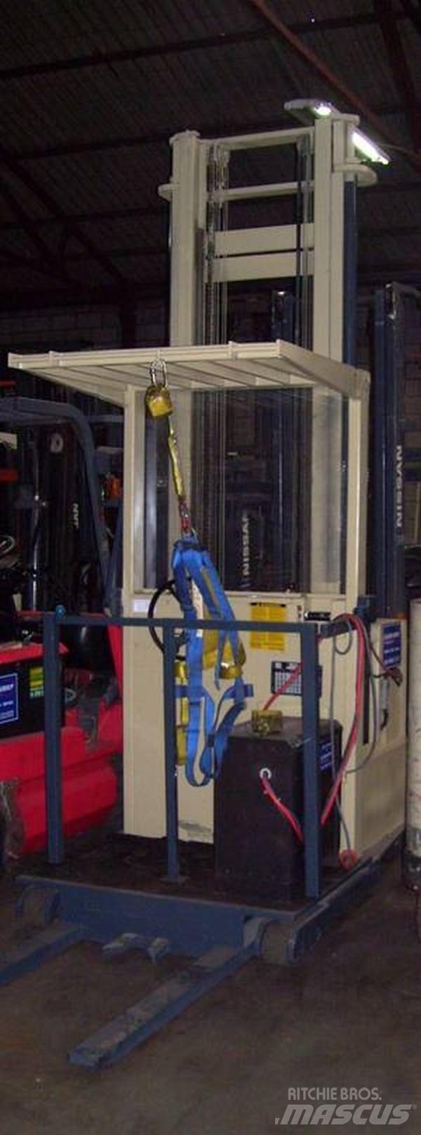  SSC-1.5 Mittelhub-Kommissionierer
