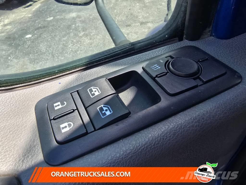 International MV607 Pritschenwagen/Pritschenwagen mit Seitenklappe