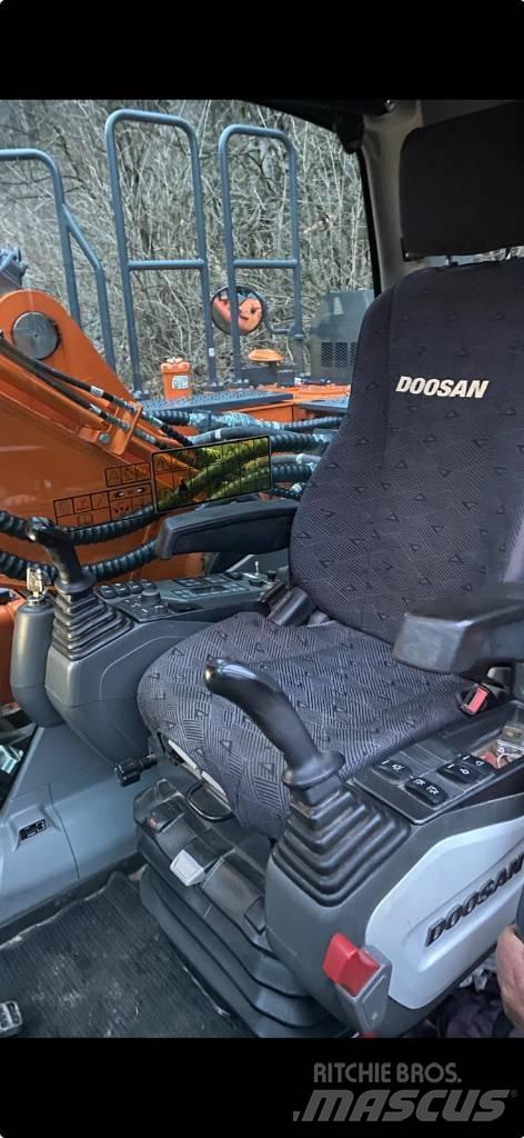 Doosan DX 235 NLC-5 Raupenbagger