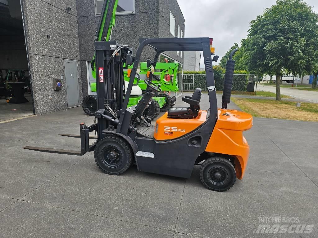 Doosan D 25 G Diesel Stapler