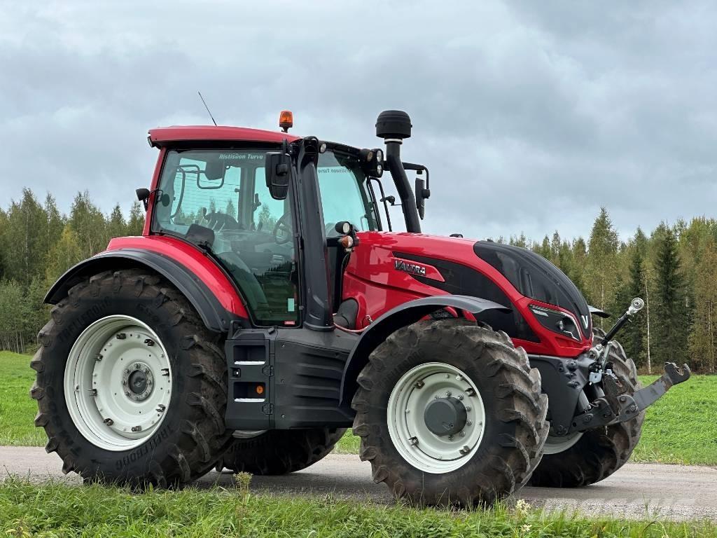 Valtra T 194 Traktoren