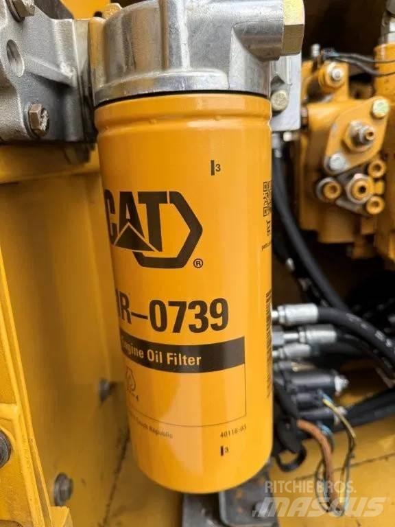 CAT 323DL (320DL) Raupenbagger