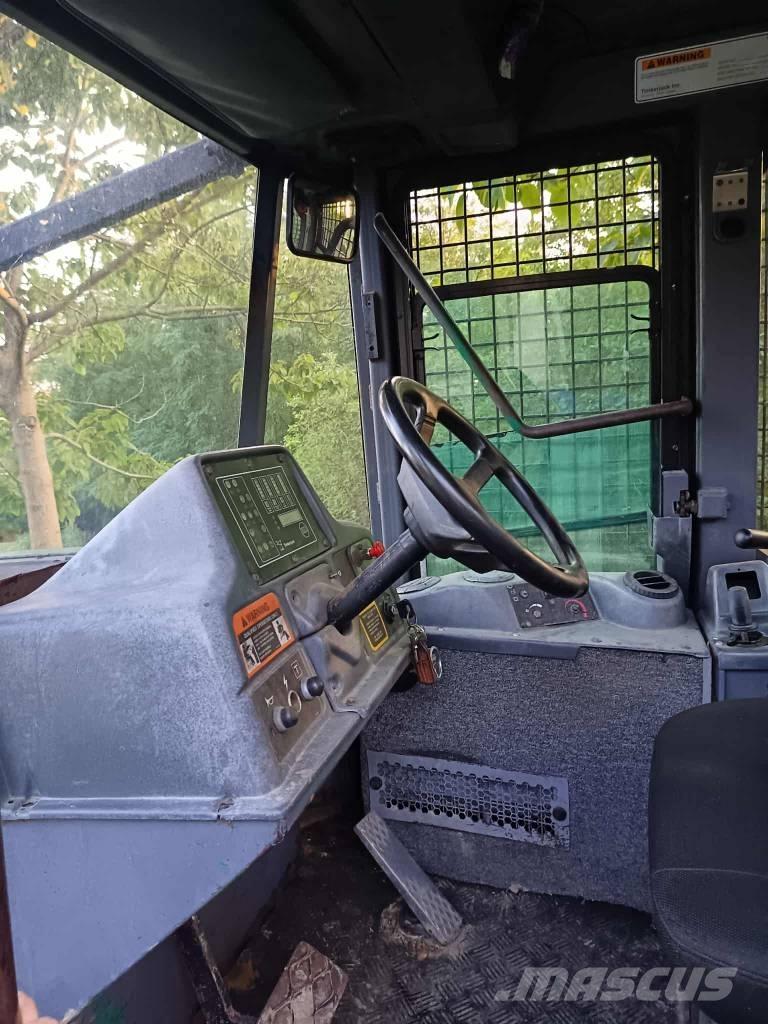 Timberjack 360 Stammholzschlepper