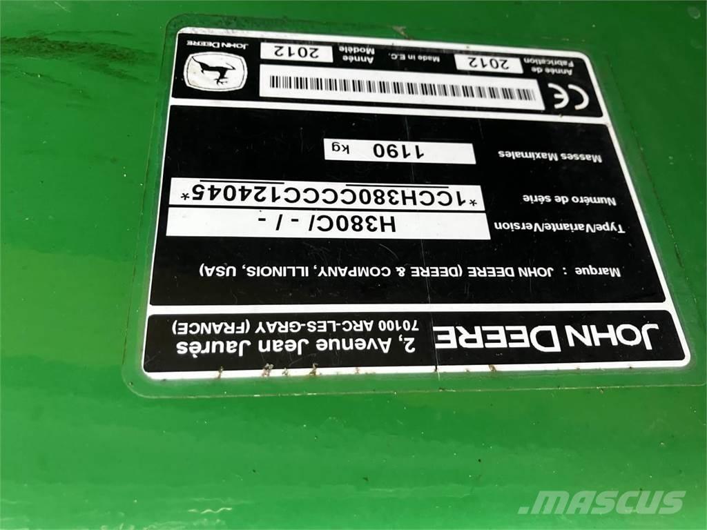 John Deere 6215R Traktoren