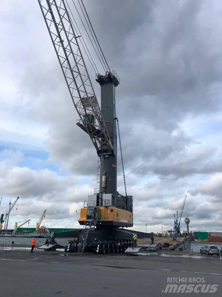 Liebherr LHM550 Hafenkrane