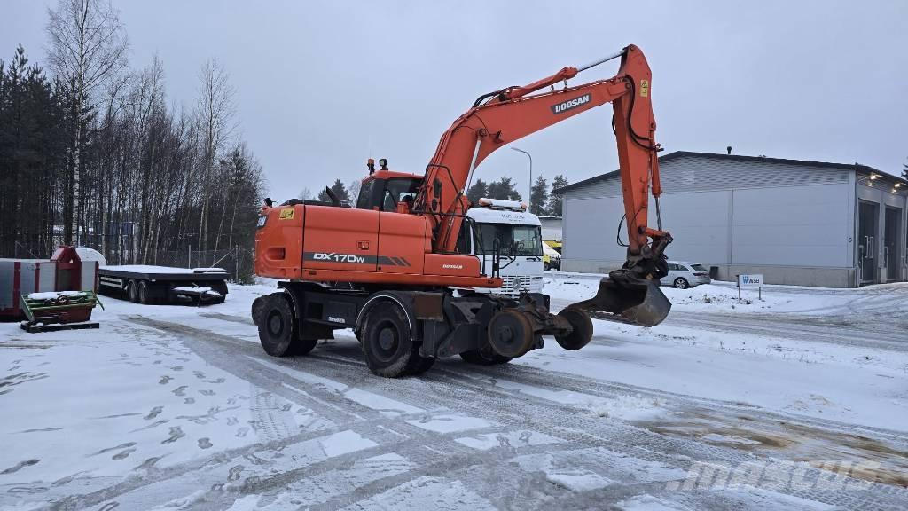 Doosan DX 170 W Mobilbagger