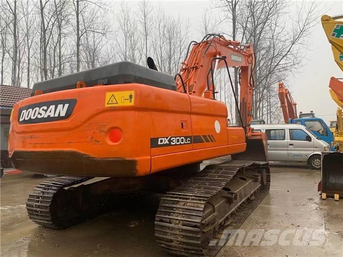 Doosan dx300 Raupenbagger