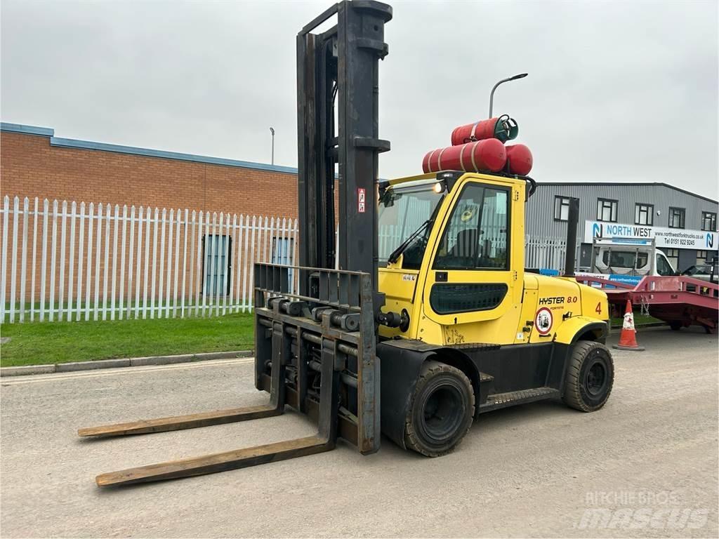 Hyster H8.0FT9 Gas Stapler