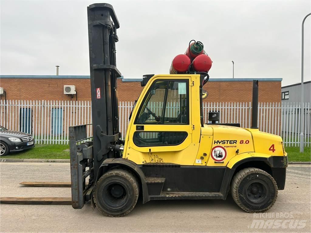 Hyster H8.0FT9 Gas Stapler