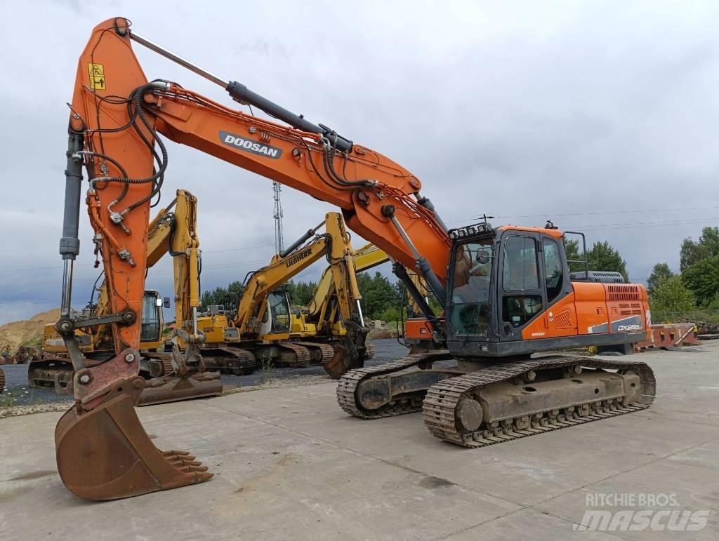 Doosan DX 255 LC-5 Raupenbagger